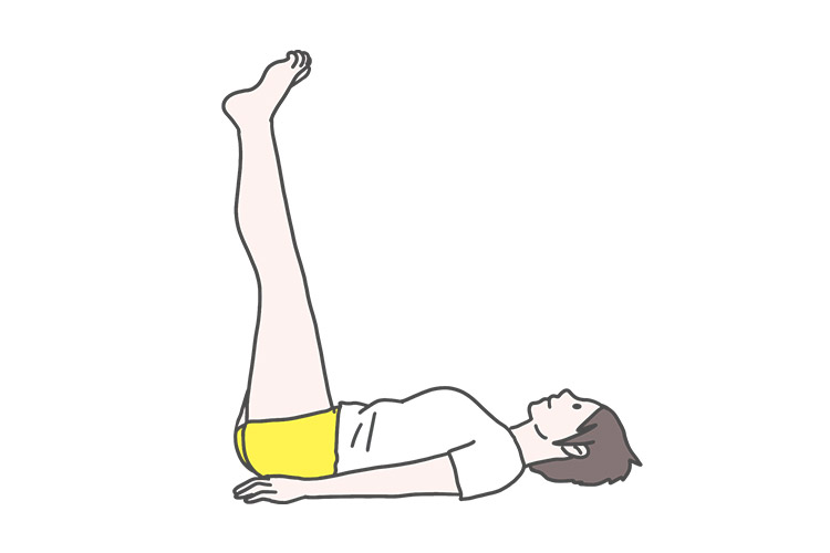 足を高くあげる